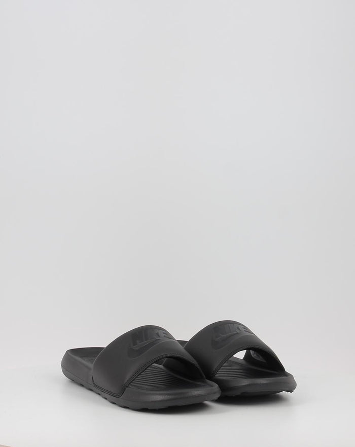 WMNS VICTORI CN9677 004