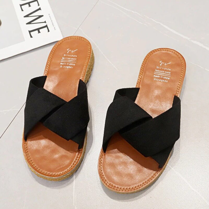 Black / 35
