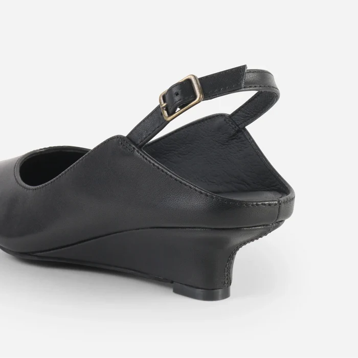 Lift Slingback Heel in Black