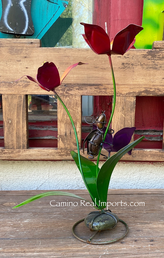 Metal Flowers With Ladybug Yard Or Garden Decor MRFB039