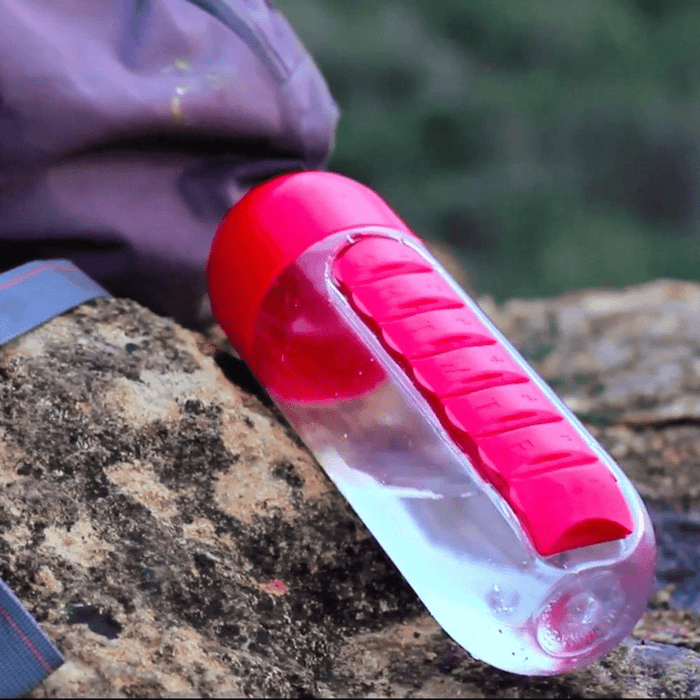 Gadget Gerbil 20oz Pill Organizer Water Bottle