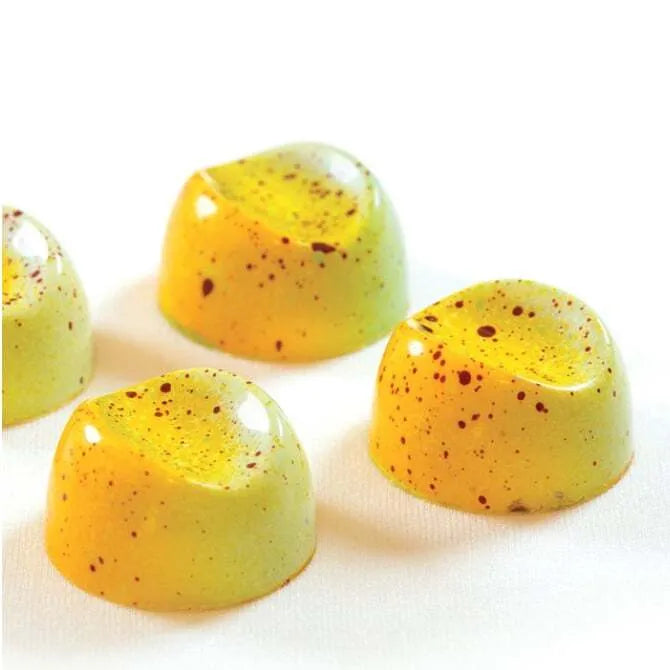Antonio Bachour Bonbons Chocolate Mold - Half-Pipe - 21 forms