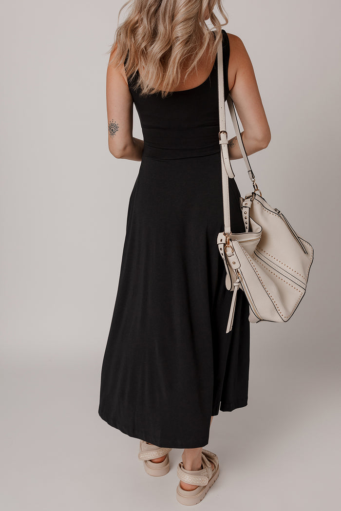 Black Sleeveless Scoop Neck Flared Split Midi Dress