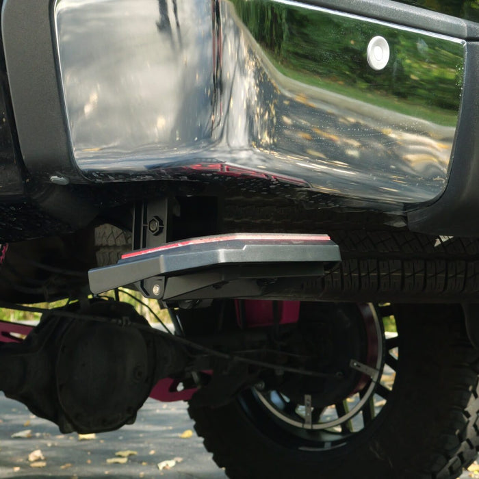 Chevy Silverado/GMC Sierra 1500/2500/3500 (2007-2014)  Retractable Bed Step