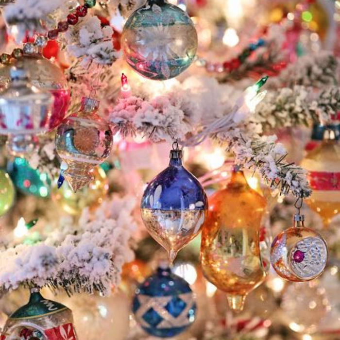 Holiday Perfume | NEST New York Perfume Scent Fragrance