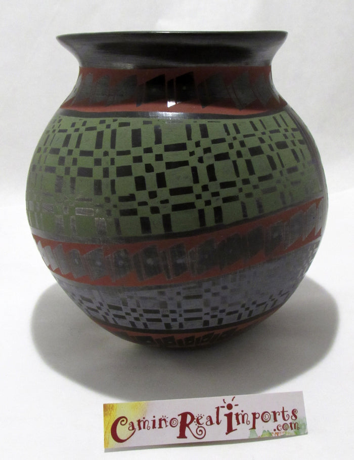 Mata Ortiz Vase Black Clay  MO011