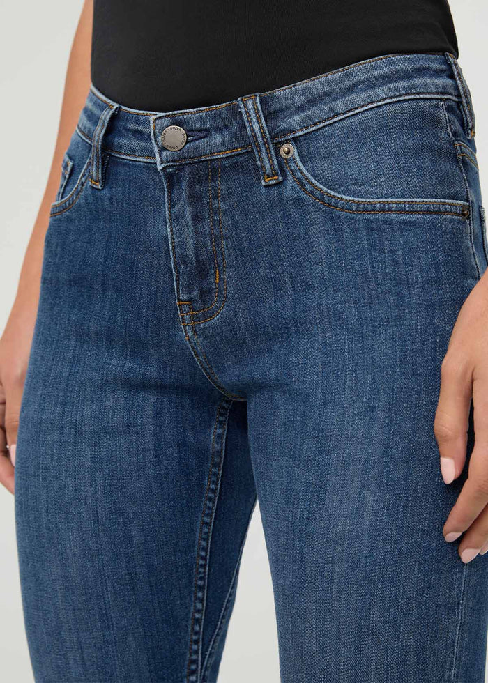 Women's Relaxed Fit Classic Stone Stretch Jeans front zipper detail