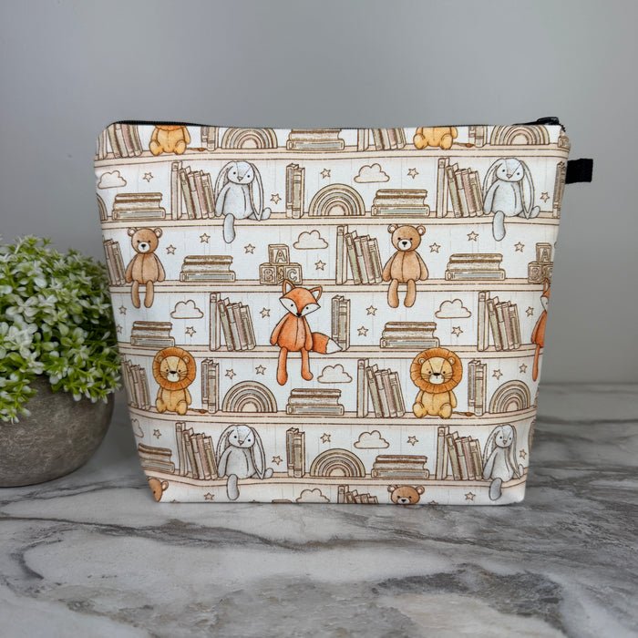 Pouch XL - Book Shelf Animal Toys