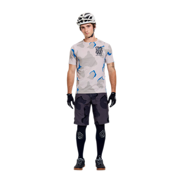 Skyline Pro Short X BN3TH Liner Flow Camo Carbon