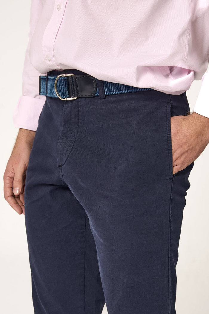 The Chino Azul Marino Medio