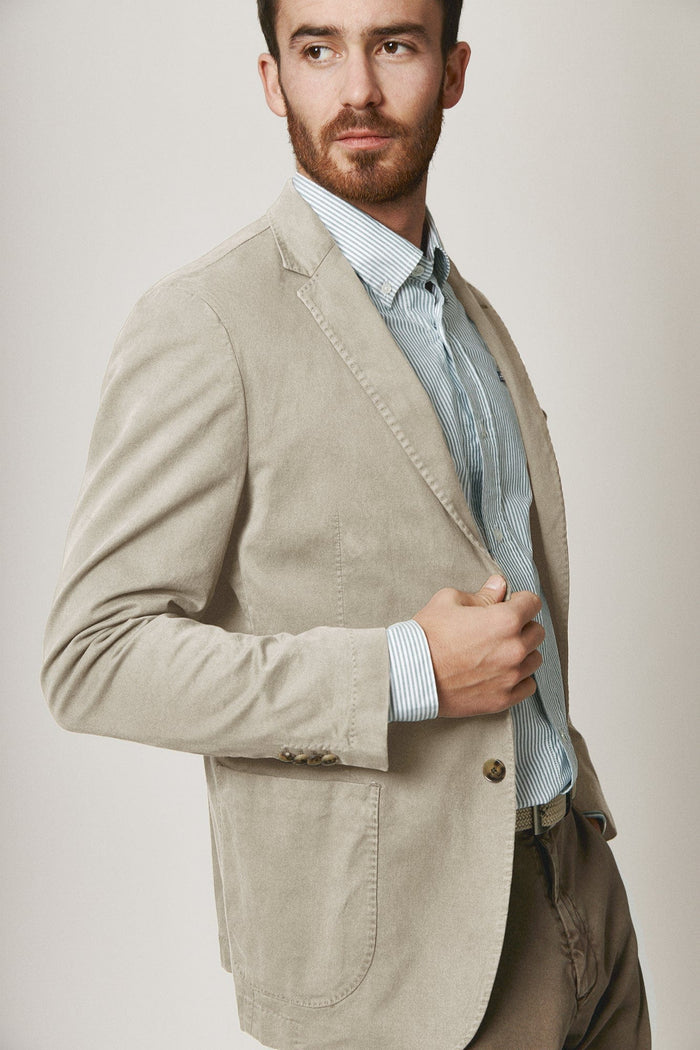 The Gabardina Beige Alhamilla