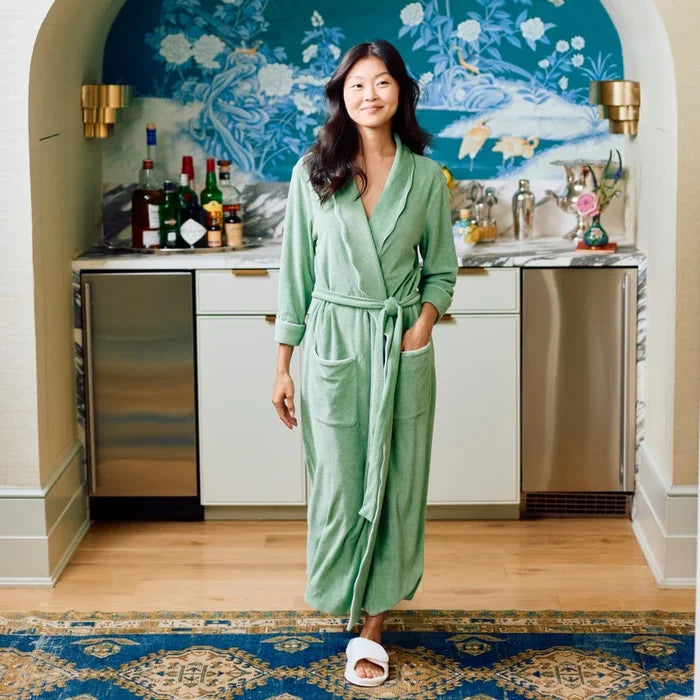 Weezie Long Lightweight Scallop Robe