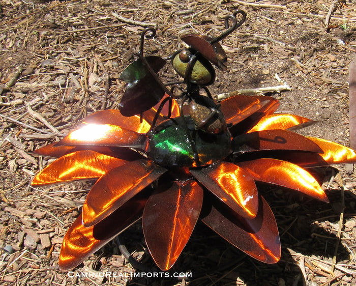 Yard Art Metal Flower on Spring with Music Ant 15"  MFSMA003