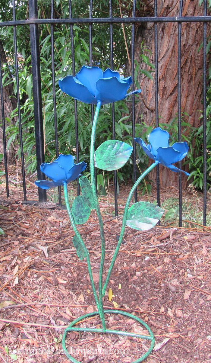 Yard Art Metal Flowers Sculpture 22"  MFLWRMS012
