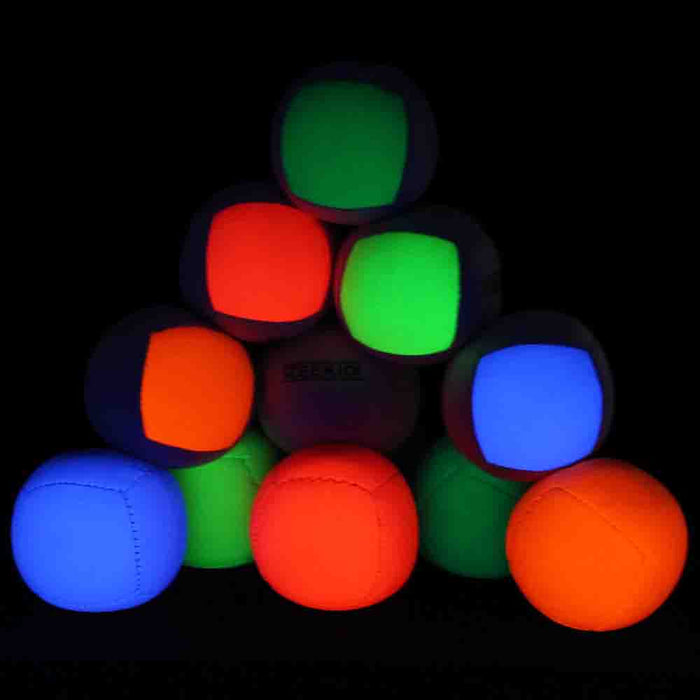 Zeekio Lunar Juggling Balls - 110g Professional UV Reactive 6 Panel Ball - Pack of 3 — view 3